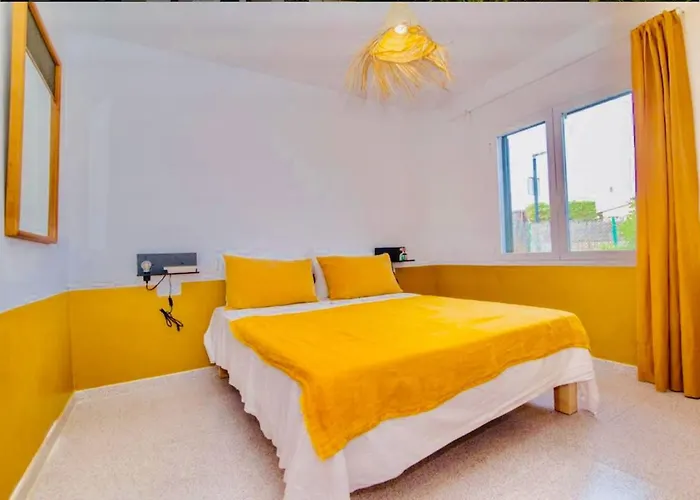 Villa Gabriela With Private Pool Near The Sea